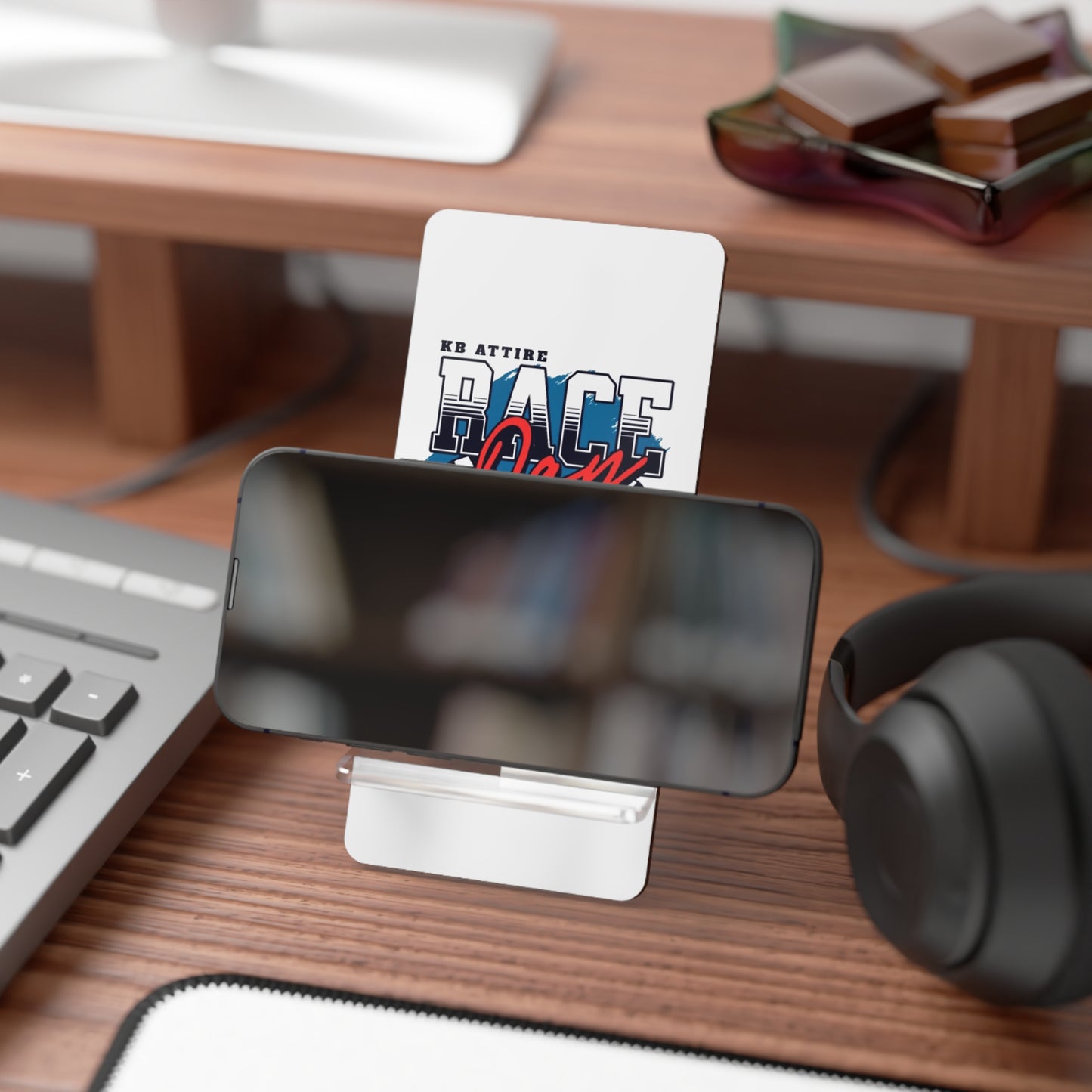 KB Attire Race Day Mobile Display Stand for Smartphones
